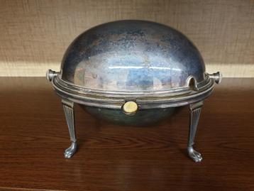 Antieke chauffe plat beschikbaar voor biedingen
