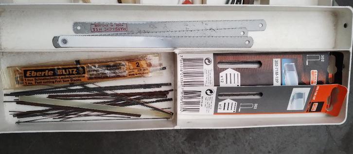 gereedschap in bak, Doe-het-zelf en Bouw, Gereedschap | Handgereedschap, Ophalen