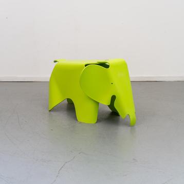 2x Vitra Eames Olifant Groen - Groot beschikbaar voor biedingen