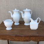 Zeer oude koffiepotten + melk en suikerpot uit 19de eeuw, Ophalen