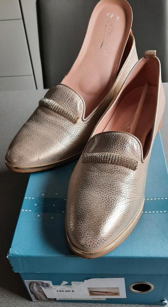 Damesschoenen Softwaves - maat 43 - goudkleurig, Kleding | Dames, Schoenen, Zo goed als nieuw, Ophalen of Verzenden