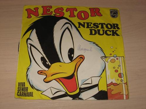 Disque vinyl 45 tours nestor Duck / Viva Senor Carnaval, Cd's en Dvd's, Vinyl | Kinderen en Jeugd, Zo goed als nieuw, Tot 2 jaar