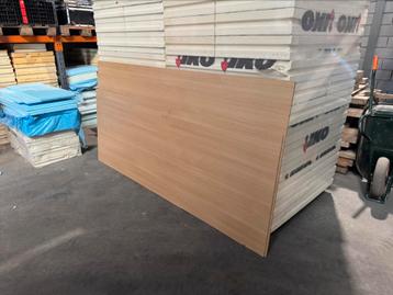 Houten platen 250 x 125 cm 8 mm dikte beschikbaar voor biedingen