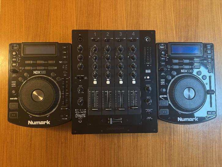 DJ set Mixer DAP + 2 x NUMARK CD / USB spelers, Muziek en Instrumenten, Dj-sets en Draaitafels, Gebruikt, Dj-set, Numark, Ophalen of Verzenden
