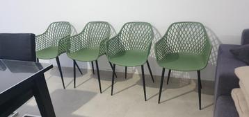 Stoelen 8 stuks beschikbaar voor biedingen
