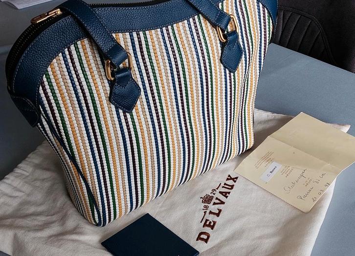 Delvaux schoudertas PARSAC certificaat, Bijoux, Sacs & Beauté, Sacs | Sacs à bandoulière, Neuf, Autres marques, Bleu, Enlèvement ou Envoi