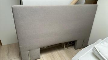 Headboard bed (Swiss Sense) beschikbaar voor biedingen