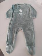 Velours pyjama 1 jaar, Ophalen