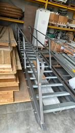 Stalen trap hoogte +/-270cm, Doe-het-zelf en Bouw, Ladders en Trappen, 2 tot 4 meter, Gebruikt, Ophalen of Verzenden, Trap