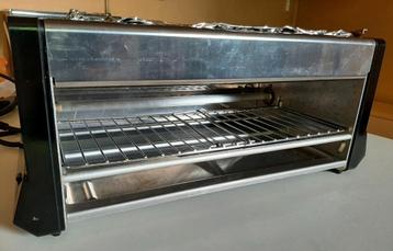 Vintage grill-oventje beschikbaar voor biedingen