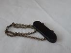 Kleine armband met dubbele ketting en bruin plastic, Ophalen of Verzenden, Gebruikt, Bruin, Kunststof of Plastic