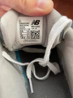 Grijze new balance 9060, Sport en Fitness, Loopsport en Atletiek, Ophalen, Zo goed als nieuw