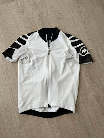 Assos wielrenshirt beschikbaar voor biedingen