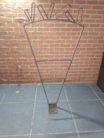 a vendre portion frite en fer forger, Ophalen