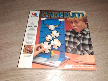 Onderuit van MB beschikbaar voor biedingen