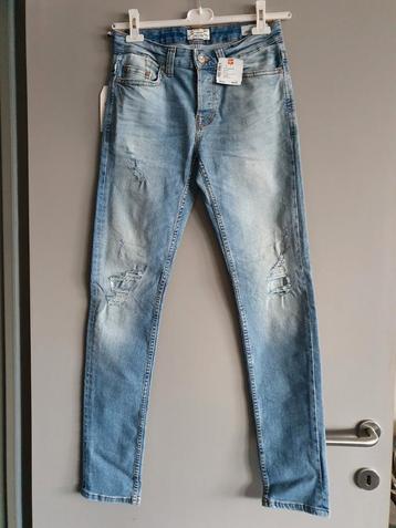 Nieuwe jeansbroek voor heren van Only & Sons maat 28/34 beschikbaar voor biedingen