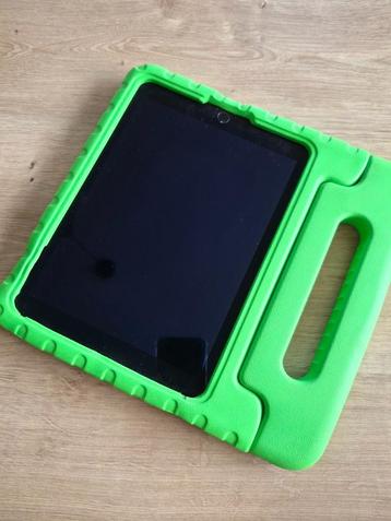 iPad Air 2 64GB + stevige kids cover – werkt perfect! beschikbaar voor biedingen