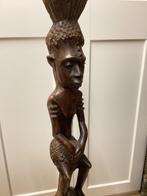Lampkaphouder in Congolees houtsnijwerk, Antiek en Kunst, Kunst | Beelden en Houtsnijwerken, Ophalen of Verzenden