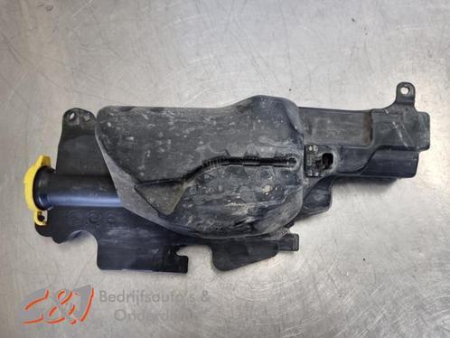 Ruitensproeiertank voor van een Dodge RAM, Auto-onderdelen, Ruiten en Toebehoren, Dodge, Gebruikt, 3 maanden garantie, Ophalen of Verzenden