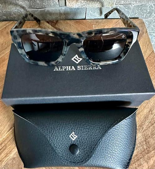 ZONNEBRIL ALPHA SIERRA MET 130€ KORTING! NIEUW!, Handtassen en Accessoires, Zonnebrillen en Brillen | Heren, Nieuw, Zonnebril