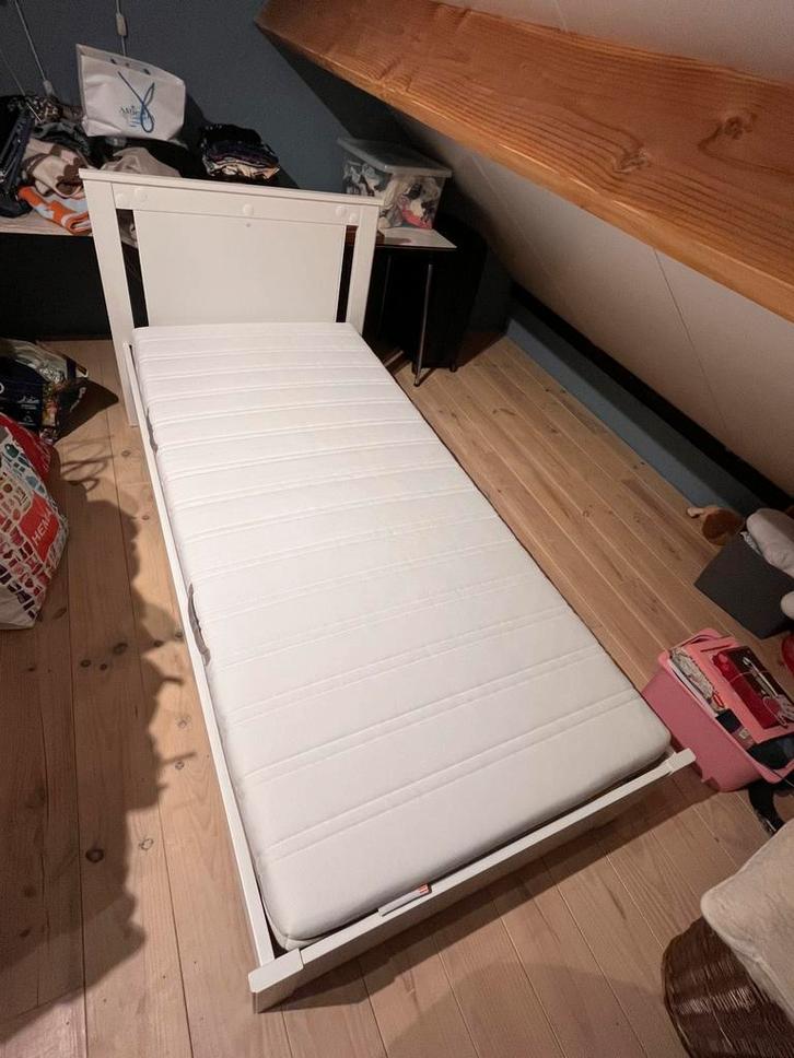 1 persoonsbed 90x200cm + lattenbodem + matras, Huis en Inrichting, Slaapkamer | Matrassen en Bedbodems, Zo goed als nieuw, Matras