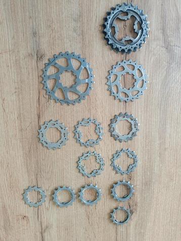 Vintage Campagnolo spare parts cassette lot for sale 9 et 10 beschikbaar voor biedingen