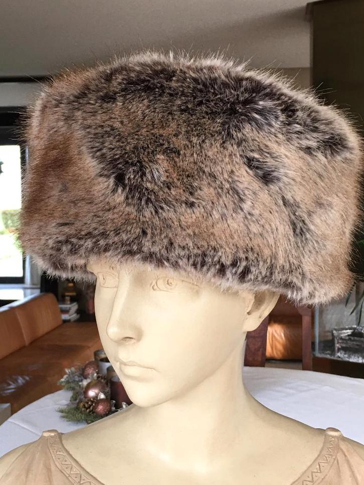 Barbour bontmuts Ambush, olijfgroen, Kleding | Dames, Mutsen, Sjaals en Handschoenen, Muts, Ophalen of Verzenden