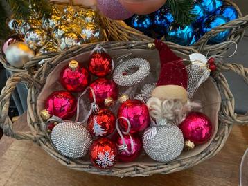 kerstballen beschikbaar voor biedingen