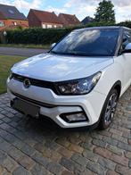 Ssangyung tivoli 8300 euro, Auto's, SsangYong, Voorwielaandrijving, Monovolume, Zwart, 1600 cc