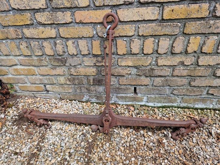 Weegschaal bj 1646 smeedijzer, Antiek en Kunst, Antiek | Gereedschap en Instrumenten, Ophalen