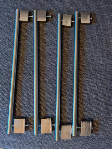 4 Ikea Vinna handgrepe 357mm €2/stuk  beschikbaar voor biedingen
