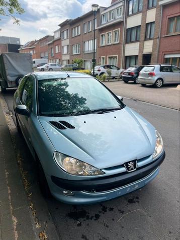 PEUGEOT 206/AUTOMATISCH/50.092 KM/COMPLEET LOGBOEK!!, Auto's, Peugeot, Stof, 4 cilinders, Blauw, 5 zetels