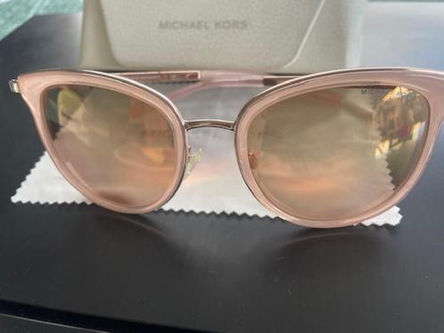 Michael Kors zonnebril ALS NIEUW, Handtassen en Accessoires, Zonnebrillen en Brillen | Dames, Zo goed als nieuw, Zonnebril, Overige merken