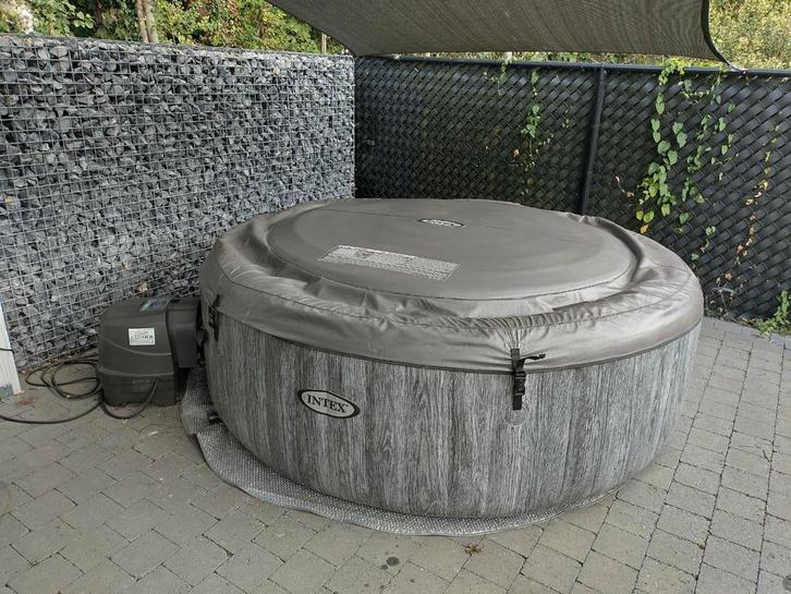 Intex greywood jacuzzi 6 personen ..laatste prijs!!!, Tuin en Terras, Bubbelbaden en Hottubs, Zo goed als nieuw, Ophalen