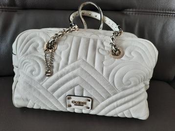 guess handtas beschikbaar voor biedingen