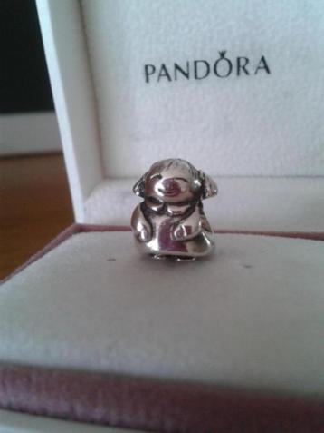 Pandora bedel meisje beschikbaar voor biedingen