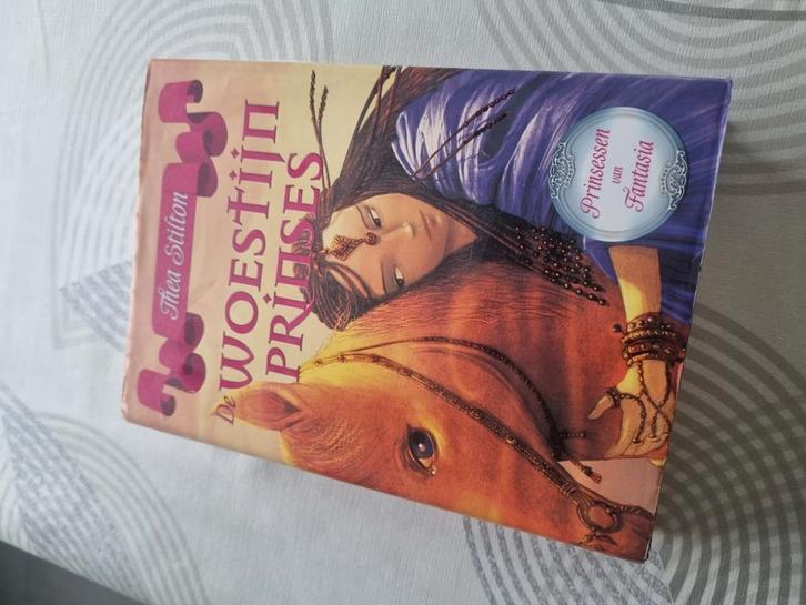 Thea Stilton - De woestijnprinses, Livres, Livres pour enfants | Jeunesse | 10 à 12 ans, Utilisé, Enlèvement ou Envoi