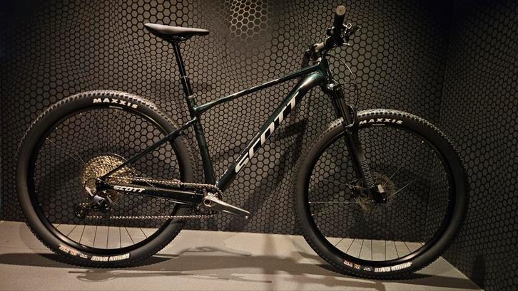 Scott scale 935 M € 1199
‍️ aluminium frame& luchtdrukver, Fietsen en Brommers, Fietsen | Mountainbikes en ATB, Nieuw, Ophalen