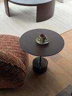 Houten fineer bijzettafeltje met marmeren poot, Huis en Inrichting, Tafels | Bijzettafels, Rond, Nieuw, Hout, Ophalen