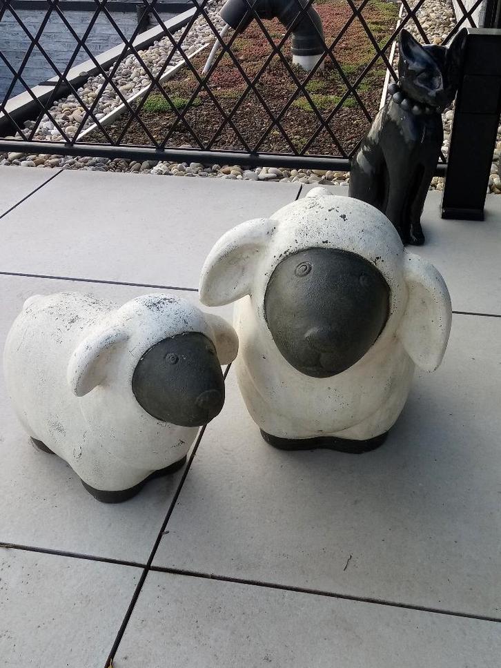 tuindecoratie 2 schaapjes, Tuin en Terras, Tuinbeelden, Gebruikt, Dierenbeeld, Steen, Ophalen
