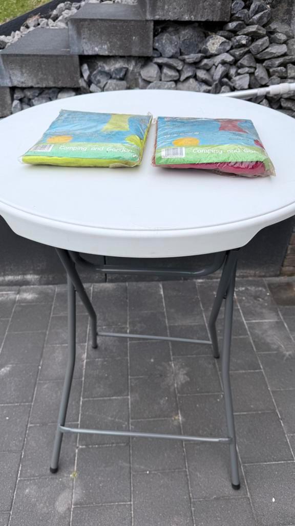 opklapbare tafel/staande eettafel + 2 hoezen, Tuin en Terras, Tuintafels, Zo goed als nieuw, Ophalen