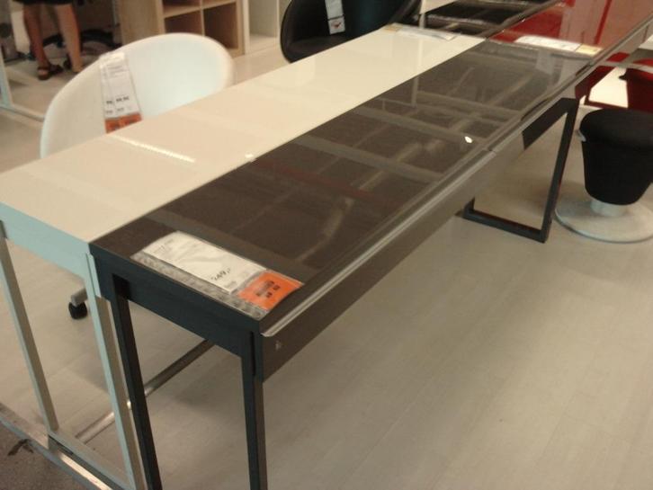 Bureau Ikea Besta Burs gris brillant Presque neuf., Huis en Inrichting, Bureaus, Zo goed als nieuw, Bureau, Ophalen