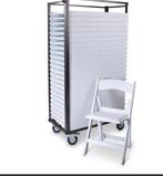 22 kunststof weddingchairs op trolley, Ophalen, Gebruikt