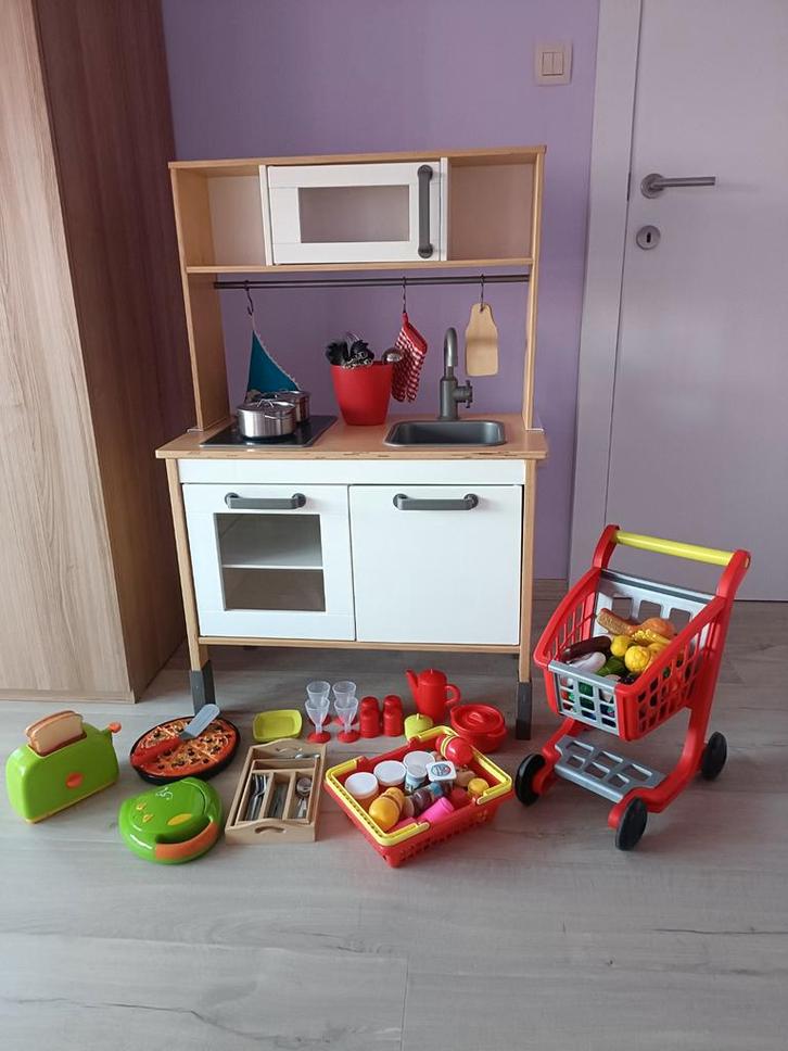 Ikea keukentje met toebehoren, Kinderen en Baby's, Speelgoed | Speelkeukens, Gebruikt, Ophalen