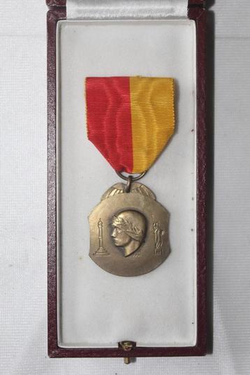 Medaille ville de Liege 1940-1945 +doos beschikbaar voor biedingen
