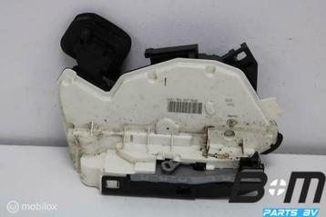 Portierslot rechtsvoor VW Golf Sportsvan 5K1837016E beschikbaar voor biedingen