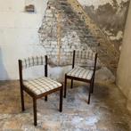 Paire de chaise vintage en bois foncé et tissu à carreaux, 1, Enlèvement