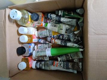 Olieverf, vernis, schildersmessen, ..... beschikbaar voor biedingen