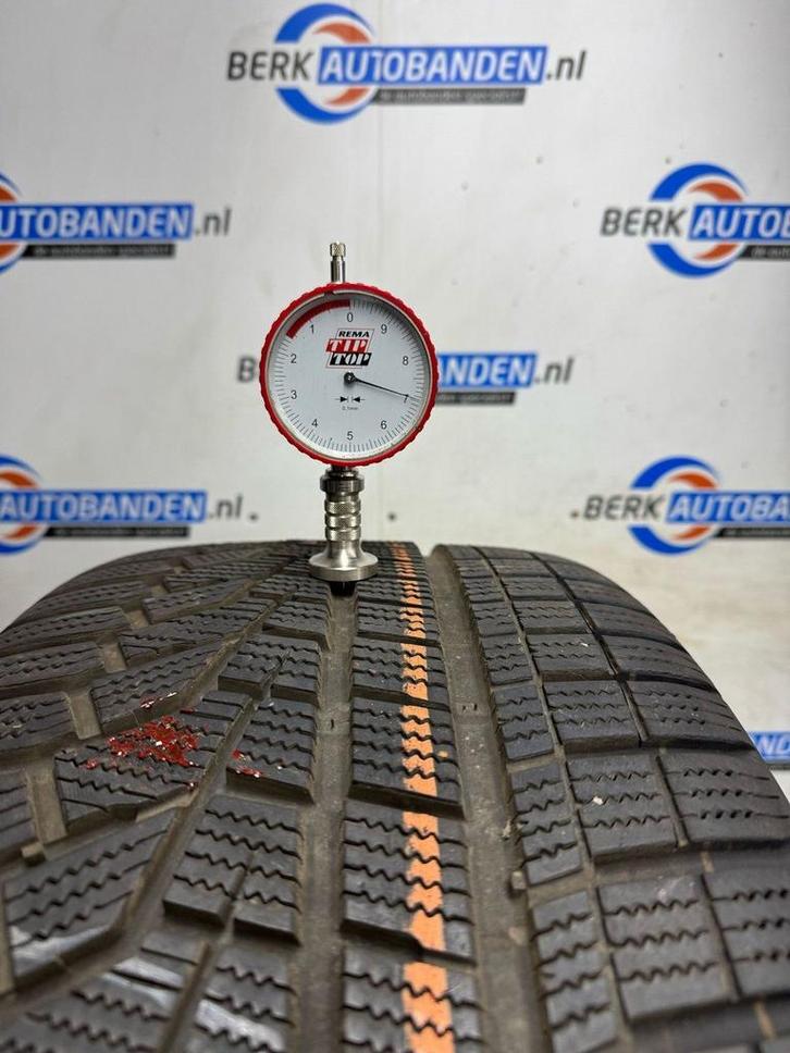 2x Hankook Winter I*cept Evo 2 245/40 R21 100V XL AO 245/40/, Auto-onderdelen, Banden en Velgen, Band(en), Winterbanden, 21 inch