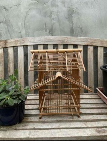 Vogelkooitje bamboe, vintage, voor decoratie  beschikbaar voor biedingen